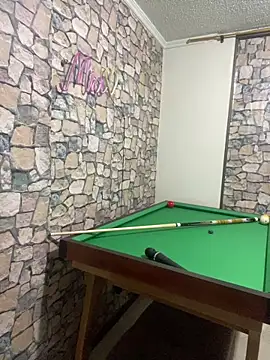 XXX chat uživo modela Miaswwe