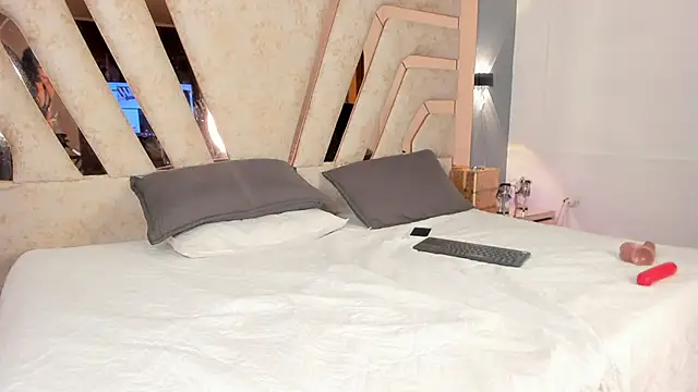 REINA_ADAHARA Webcamshow