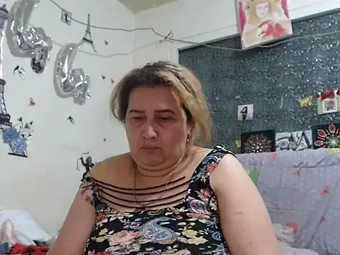 Živý XXX chat Perla1981--