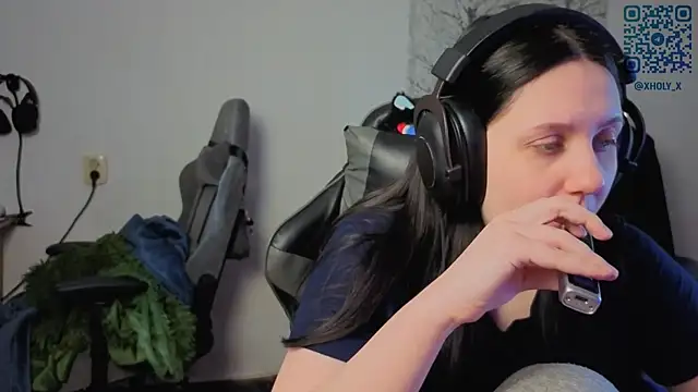 Holy_KvetaのライブXXXチャット