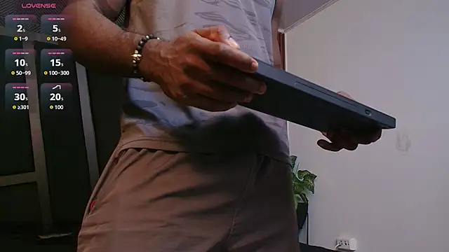 عرض كام Oliver_Laurent_