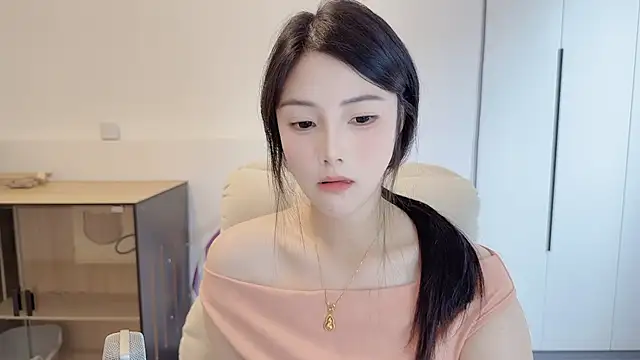 HaagenDazs_ – Naživo XXX chat