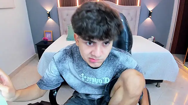 Tommy18__ Obrolan Langsung XXX