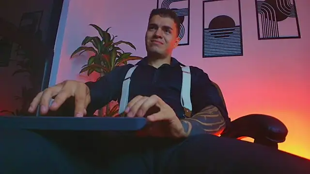 ALPHA_DOMINUS_ élő XXX-chatje