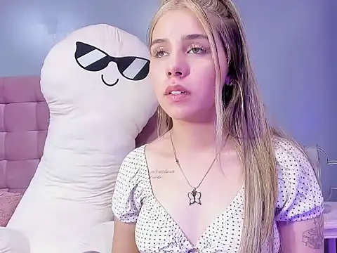 Sloppy_fox's Webcam Show