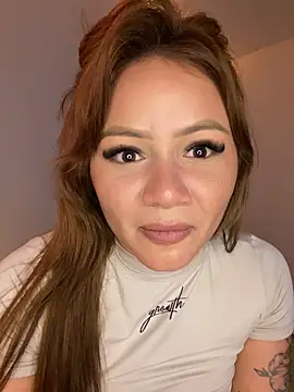 Isisbennett Chat XXX live