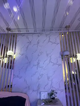 Catalinaa01's Live XXX Chat