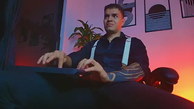 ALPHA_DOMINUS_ Show Webcam