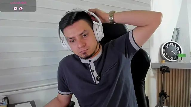 Rick_Adams' Live XXX Chat