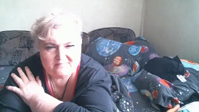 Lana555 Adlı Modelin Canlı XXX Sohbeti