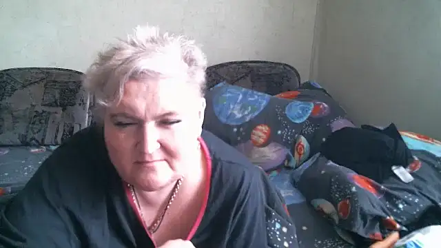 Lana555's Live Chat Room