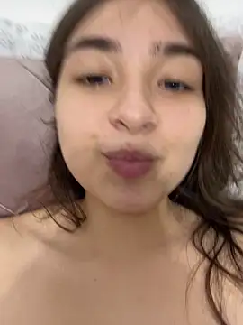 Valentina_ro Live XXX-Chat