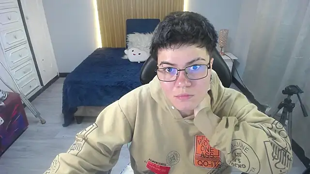 دردشة geminis_xxx الجنسية المباشرة