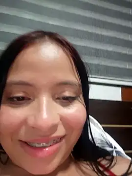 lea_hidalgo_: онлайн-секс-чат