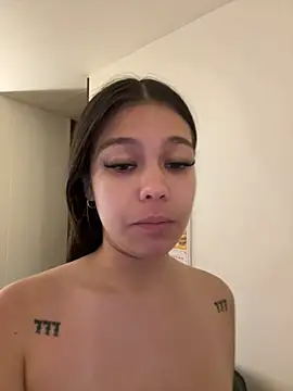 Alyshanon18 라이브 XXX 채팅