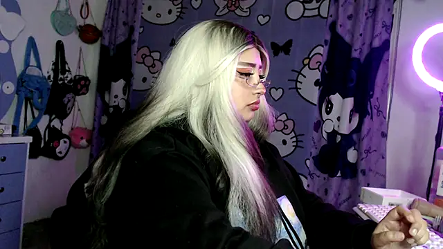 แชท XXX สดของ lussyevans24