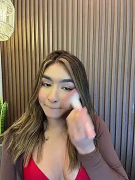 Show modela jenn_fit na web-kameri