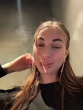 Czat XXX na żywo – Charming_Ritta