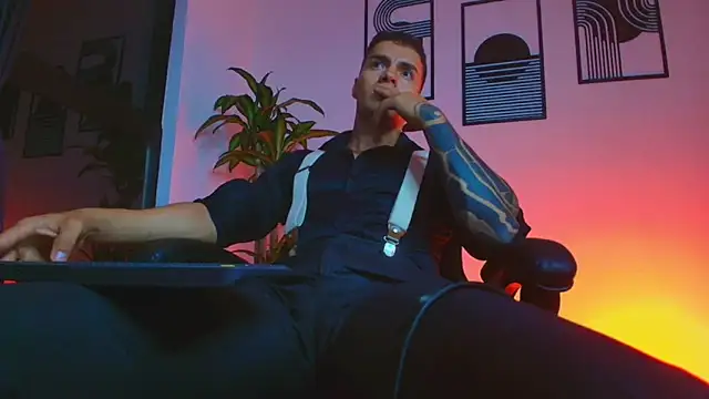 ALPHA_DOMINUS_ Adlı Modelin Web Kamerası Şovu