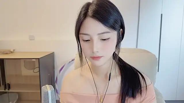 HaagenDazs_ Adlı Modelin Canlı XXX Sohbeti