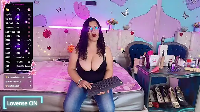 Zaly_mature – Naživo XXX chat