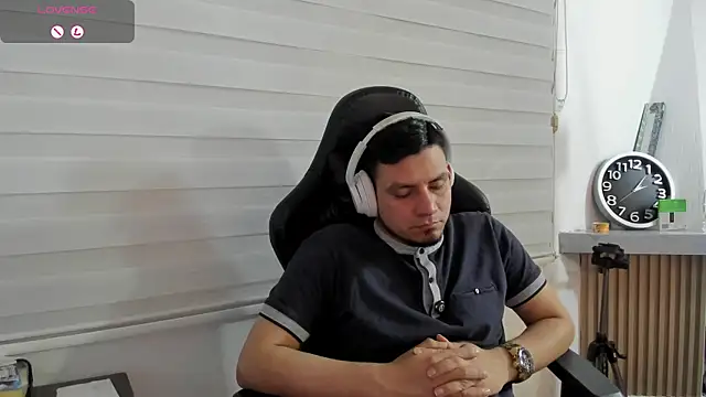 Rick_Adams – Naživo XXX chat