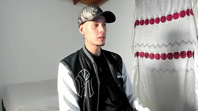 Vlad__night Pertunjukan Webcam