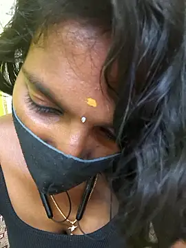 Honey_rosetamil's Live XXX Chat