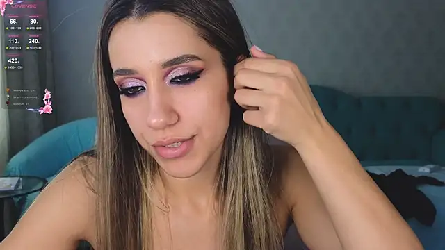 hot_ass_18n Live XXX chat