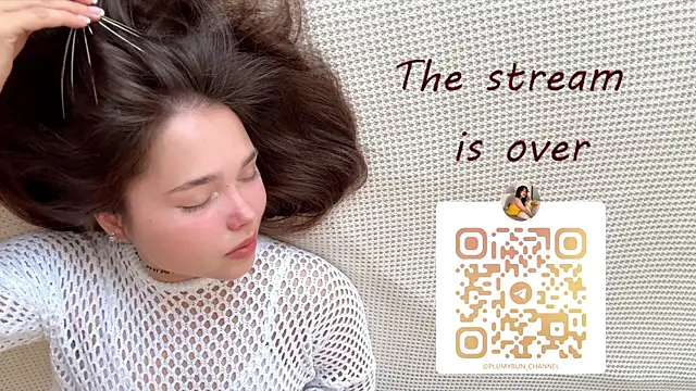 XXX chat uživo modela PlumyBun