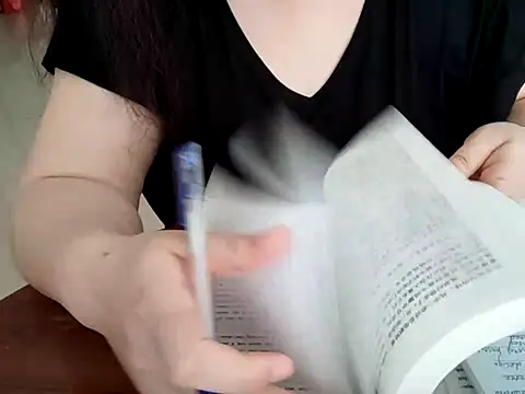 Chat +18 de AngelwithEcup ao vivo