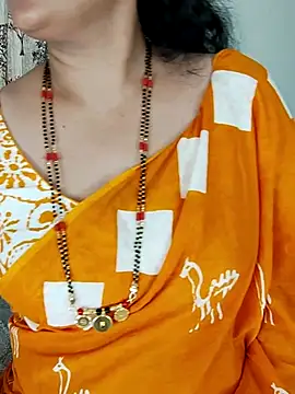 Show modela Hot_Sexy_Niharika na web-kameri