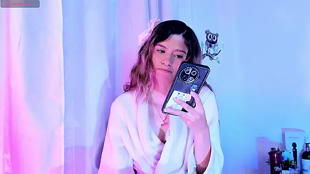 Sofiia_cute_'s Webcam Show