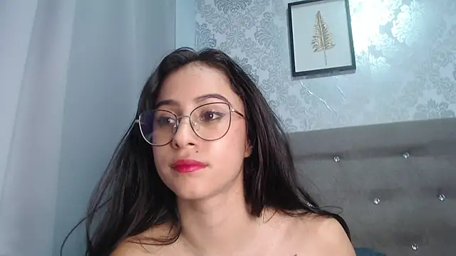 Chat +18 de Alana_Martinez_ ao vivo