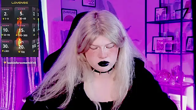 Chat +18 de LilithNlsn ao vivo