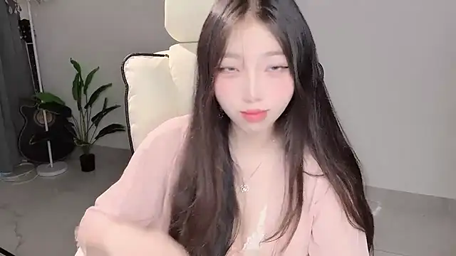 Yukiy8877 Chat XXX live