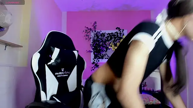 Katy_bratz_ 在線直播表演