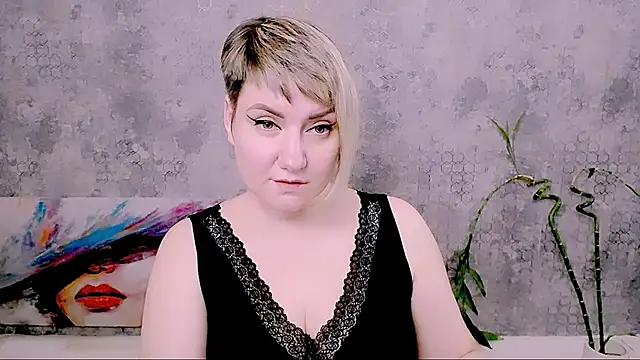 Djullia's Live XXX Chat