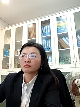 WHUANUOZANYTO: онлайн-секс-чат