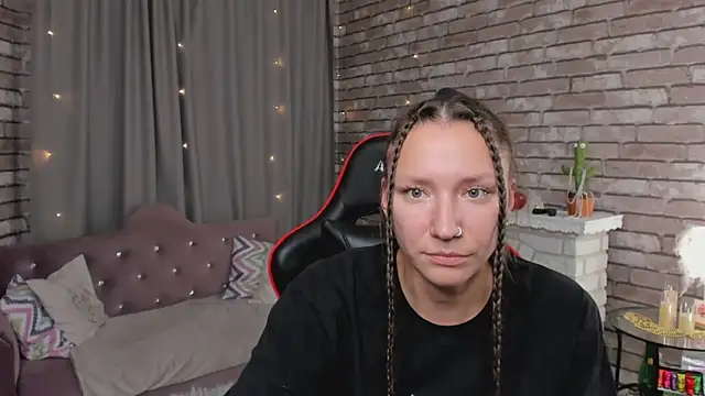 SarahCoksss Adlı Modelin Canlı XXX Sohbeti