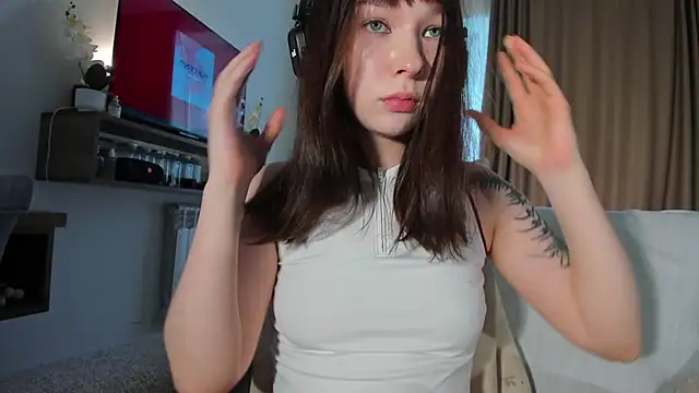 Sindy_Juxx: απευθείας συνομιλία ΧΧΧ