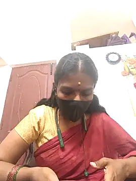 Tamil_Yalini12 Adlı Modelin Web Kamerası Şovu