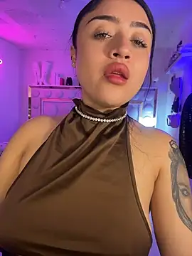 lucianaroy Chat XXX live