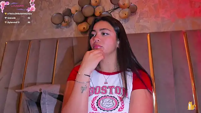 Chatroom XXX en direct de KimDevinne