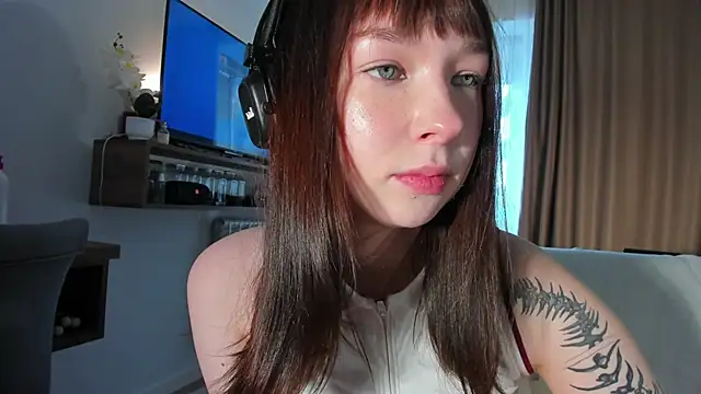 Sindy_Juxx: онлайн-секс-чат