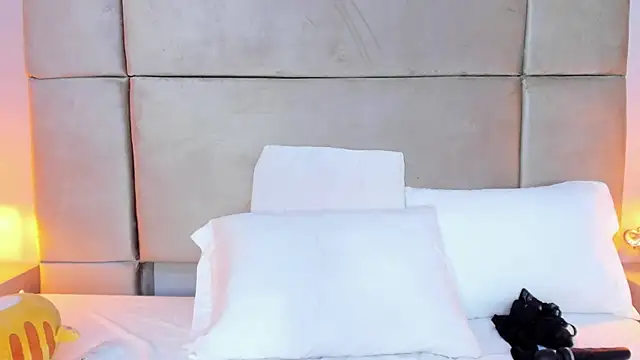 Chat +18 de isabel_sofiaa ao vivo