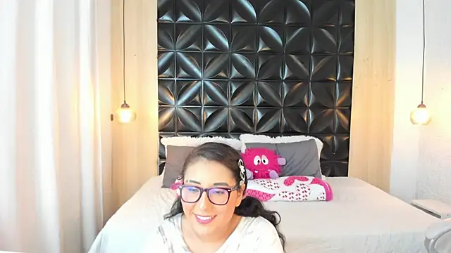 Rapthalia_n Live XXX chat