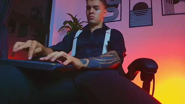 ALPHA_DOMINUS_ 在線直播表演