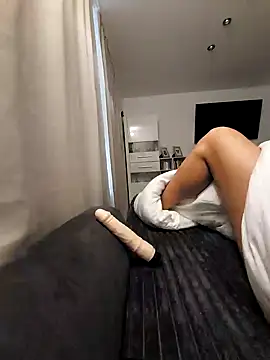 SexyJulia21's Live XXX Chat