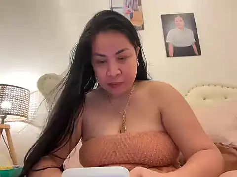 NaughtySCARLETSIN Live XXX-Chat